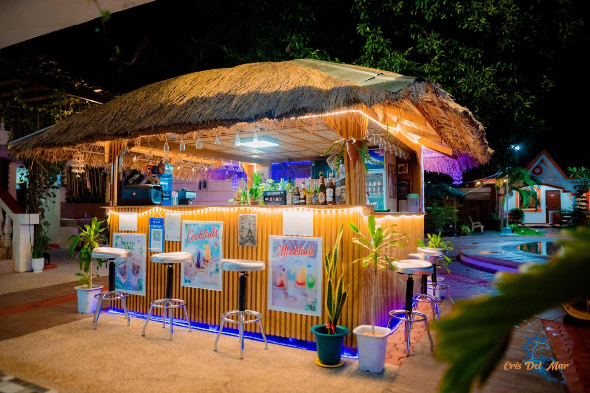 Cris Del Mar Resort Bolinao Екстериор снимка